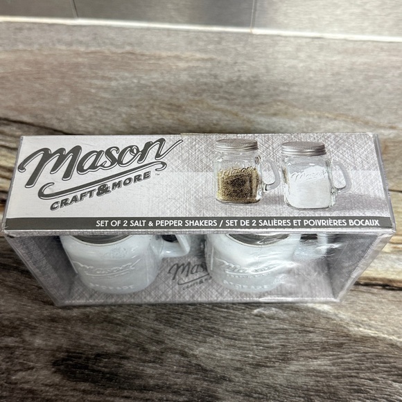 NEW MASON JAR SALT N PEPPER SHAKERS - Picture 2 of 3